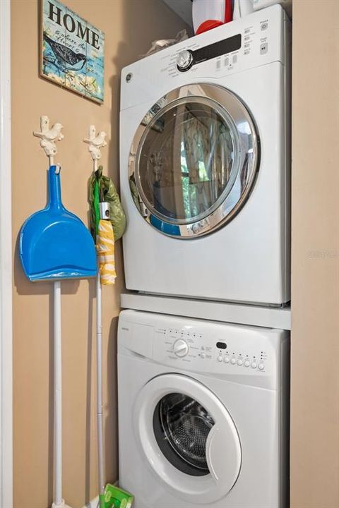 待售: $880,000 (5 贝兹, 0 浴室, 2308 平方英尺)