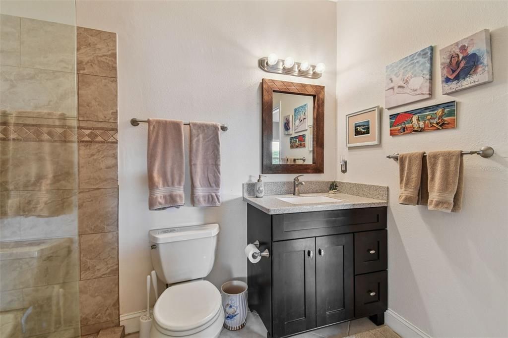 Active With Contract: $254,900 (2 beds, 2 baths, 925 Square Feet)