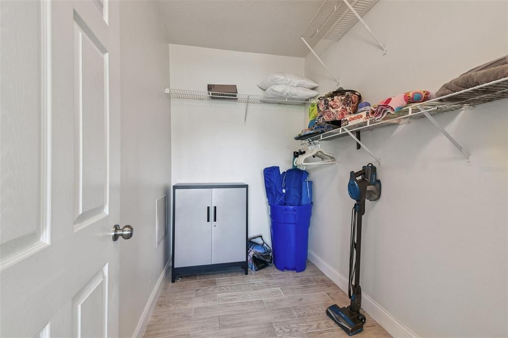 Active With Contract: $254,900 (2 beds, 2 baths, 925 Square Feet)