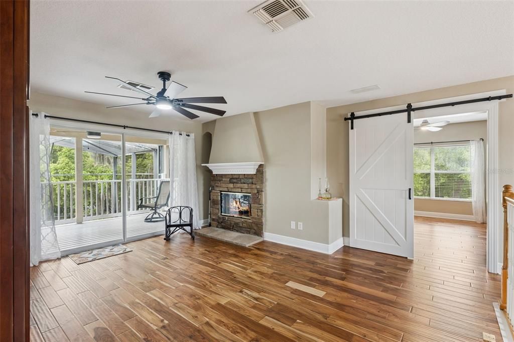 For Sale: $815,000 (6 beds, 3 baths, 3686 Square Feet)