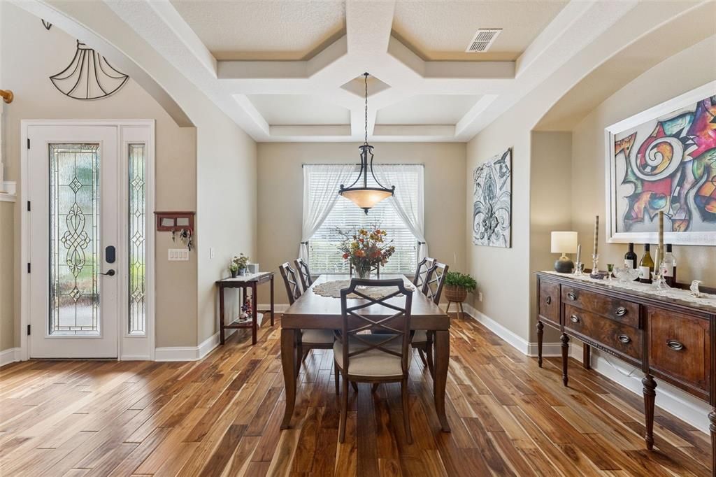 For Sale: $815,000 (6 beds, 3 baths, 3686 Square Feet)