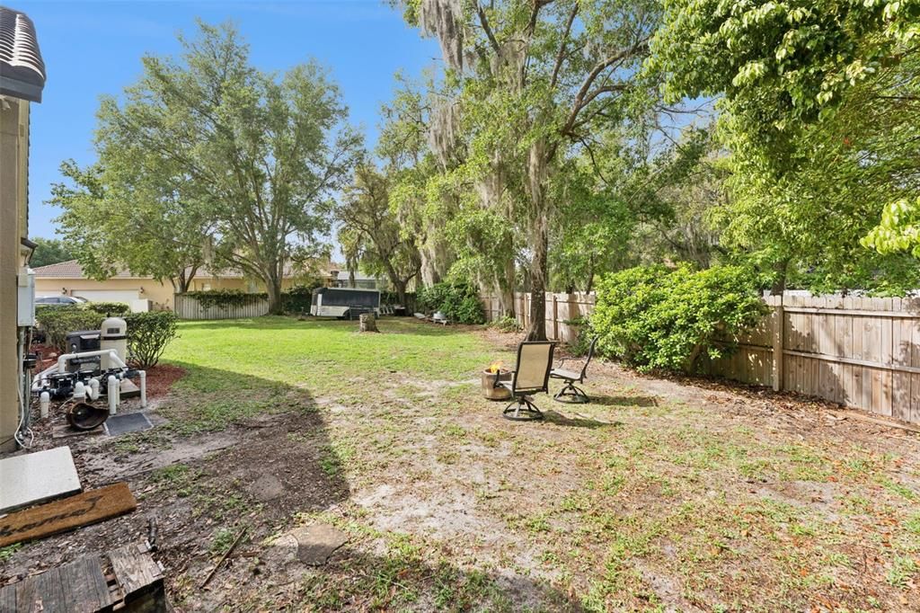 For Sale: $815,000 (6 beds, 3 baths, 3686 Square Feet)