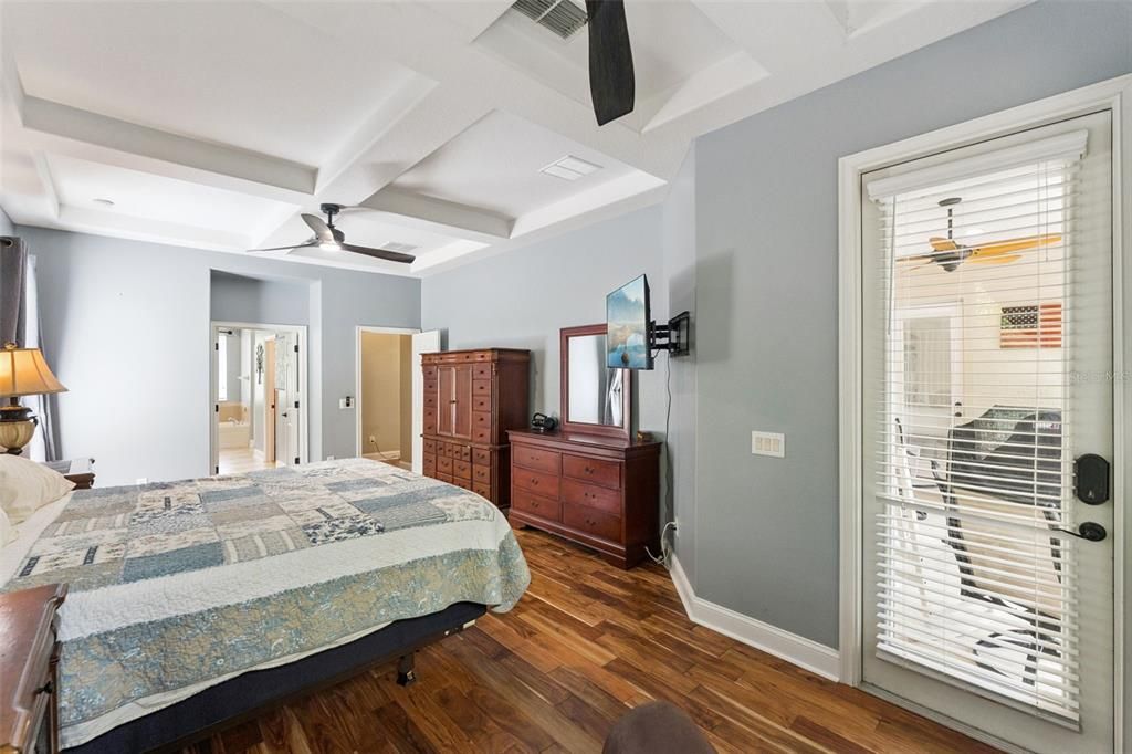 For Sale: $815,000 (6 beds, 3 baths, 3686 Square Feet)