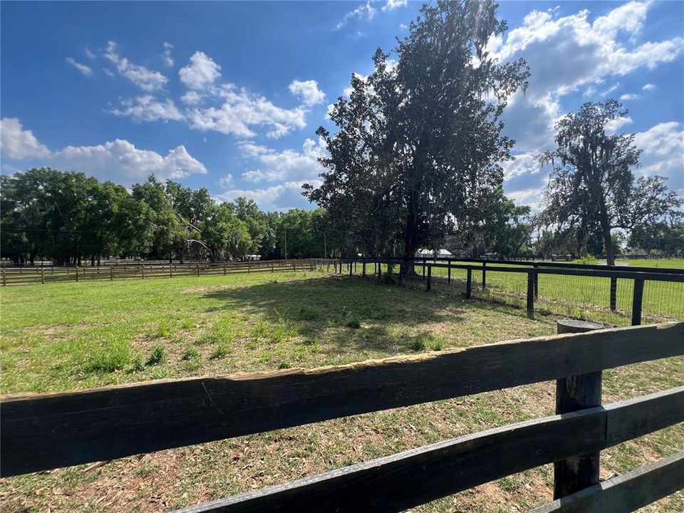 For Rent: $1,250 (1 beds, 1 baths, 448 Square Feet)