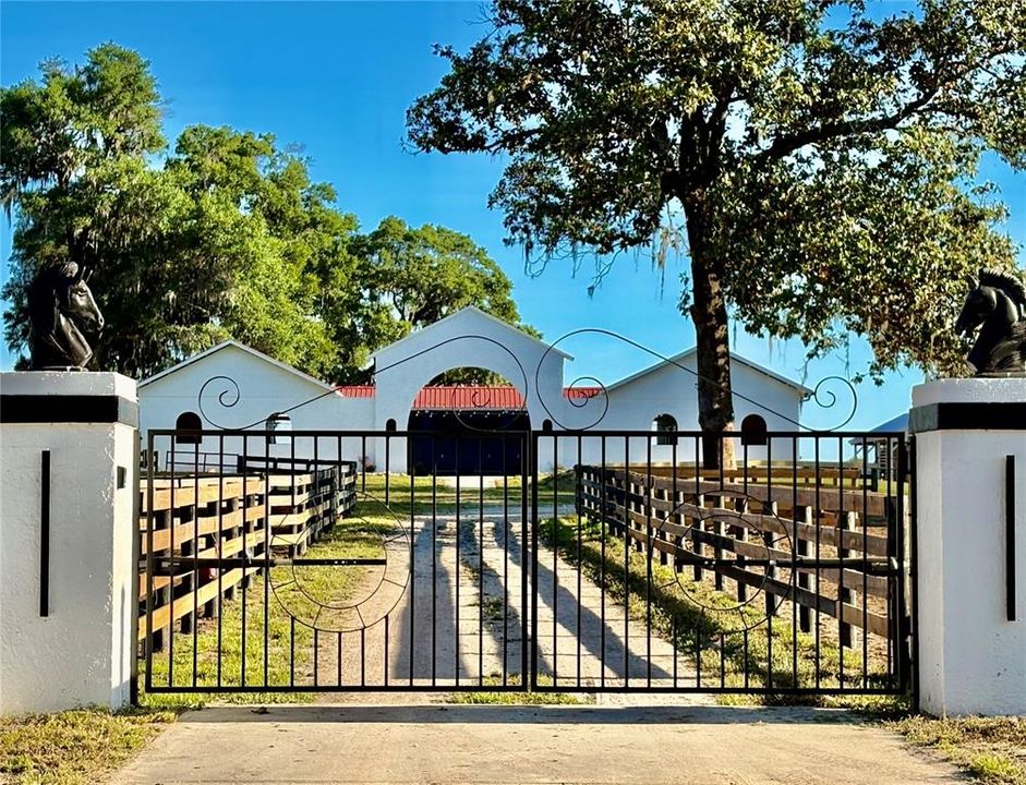 For Rent: $1,250 (1 beds, 1 baths, 448 Square Feet)