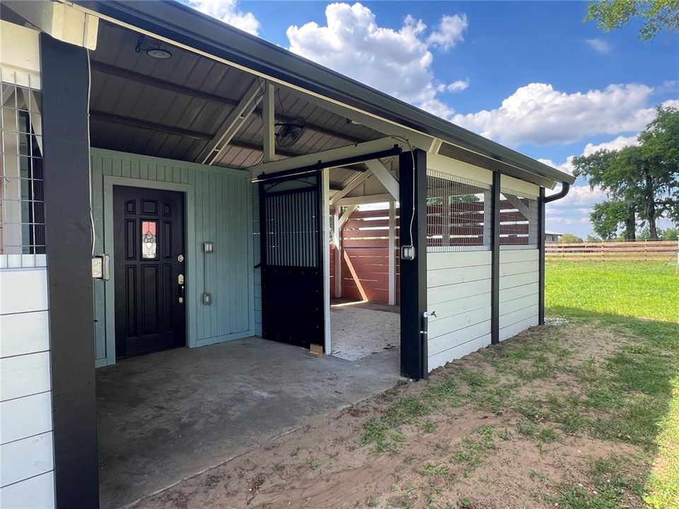 For Rent: $1,250 (1 beds, 1 baths, 448 Square Feet)