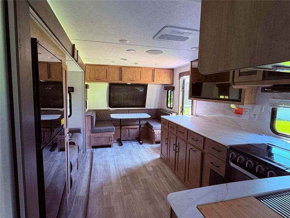 For Rent: $1,250 (1 beds, 1 baths, 448 Square Feet)