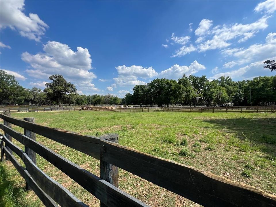 For Rent: $1,250 (1 beds, 1 baths, 448 Square Feet)