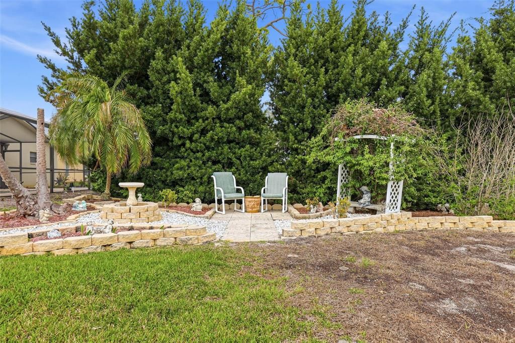 Activo con contrato: $365,000 (3 camas, 2 baños, 1776 Pies cuadrados)