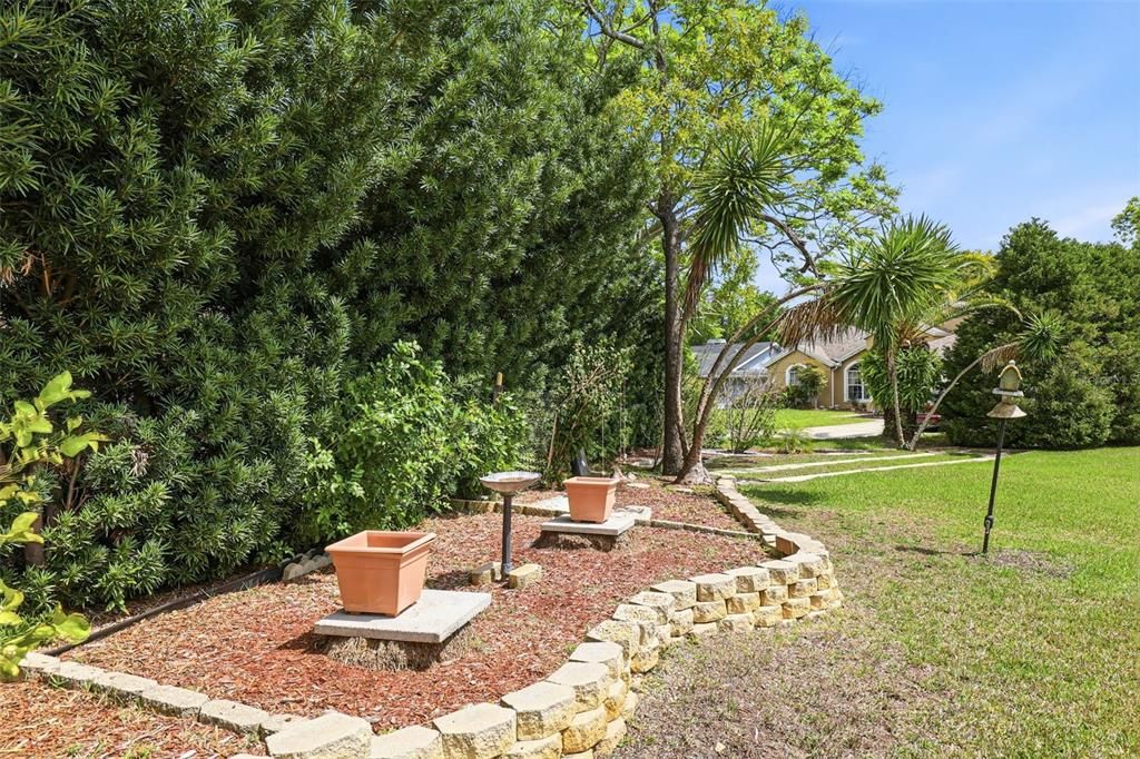 Activo con contrato: $365,000 (3 camas, 2 baños, 1776 Pies cuadrados)