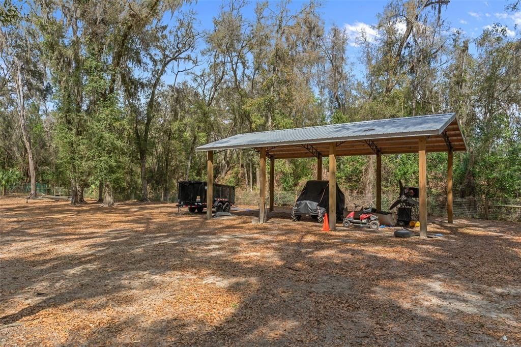 Active With Contract: $317,500 (3 beds, 2 baths, 1680 Square Feet)