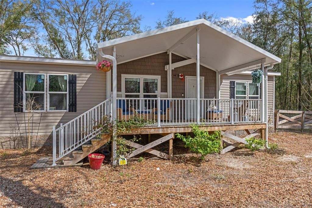 Active With Contract: $317,500 (3 beds, 2 baths, 1680 Square Feet)