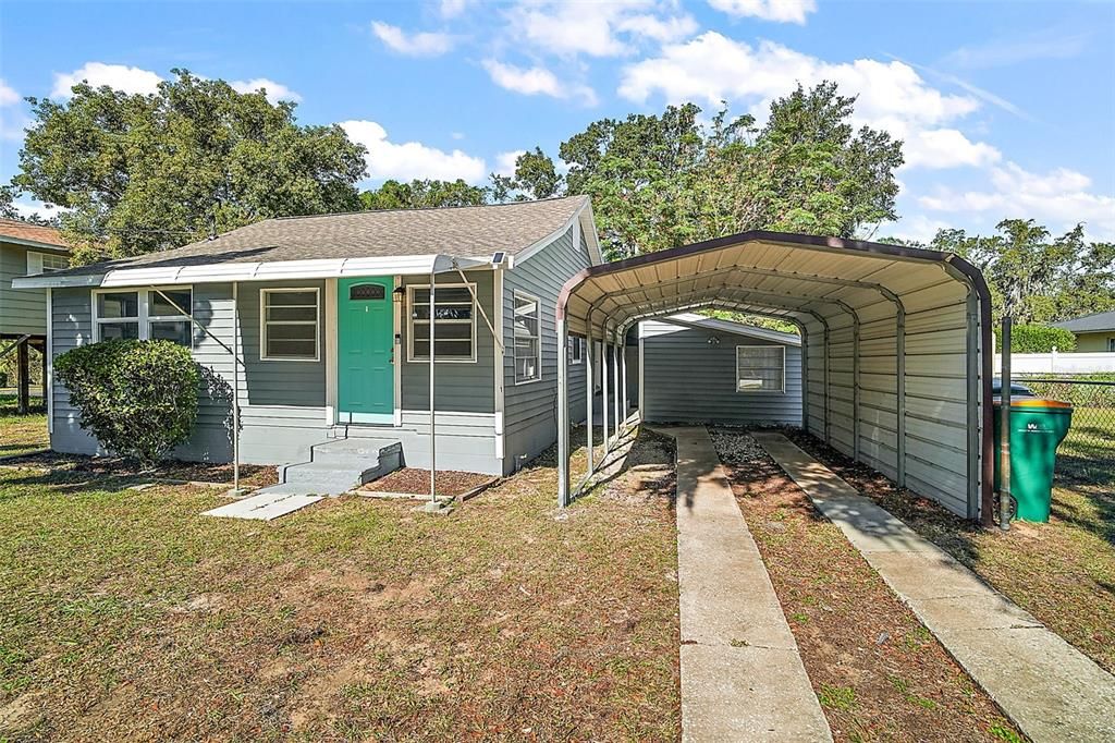 待售: $285,000 (2 贝兹, 1 浴室, 1292 平方英尺)