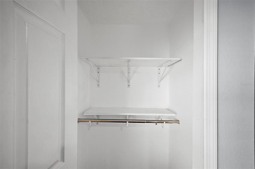 待售: $285,000 (2 贝兹, 1 浴室, 1292 平方英尺)