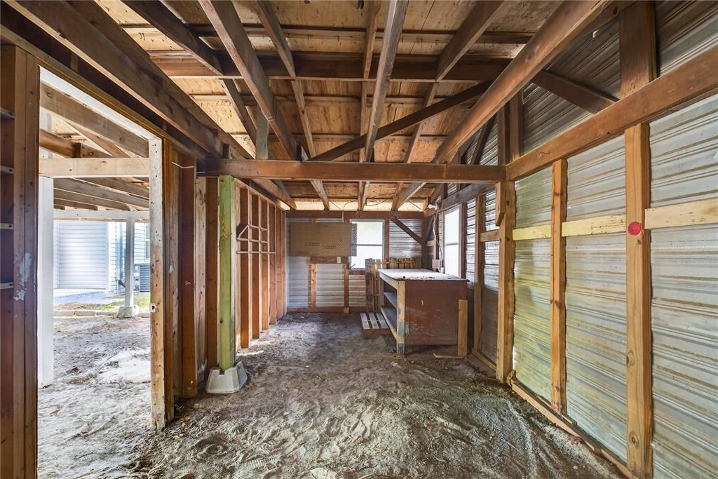 Под контрактом: $179,900 (3 спален, 2 ванн, 1104 Квадратных фут)