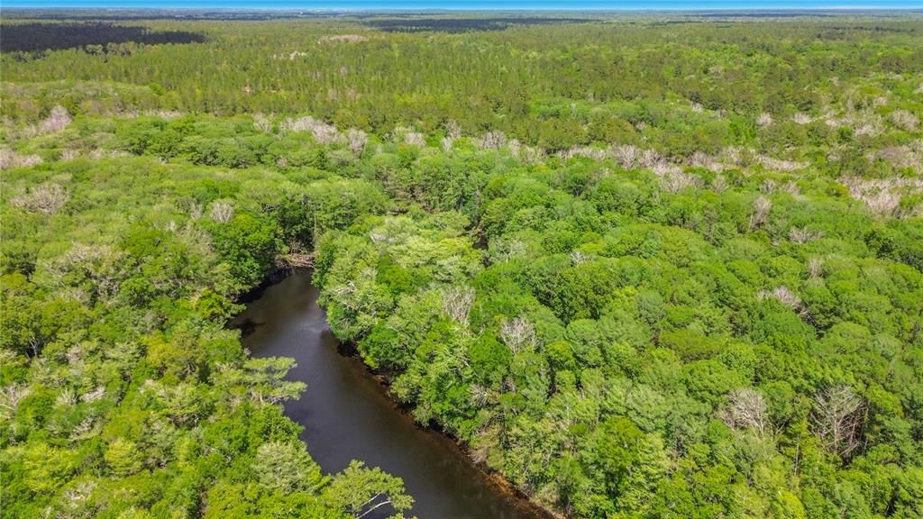 На продажу: $269,900 (2 спален, 2 ванн, 1584 Квадратных фут)