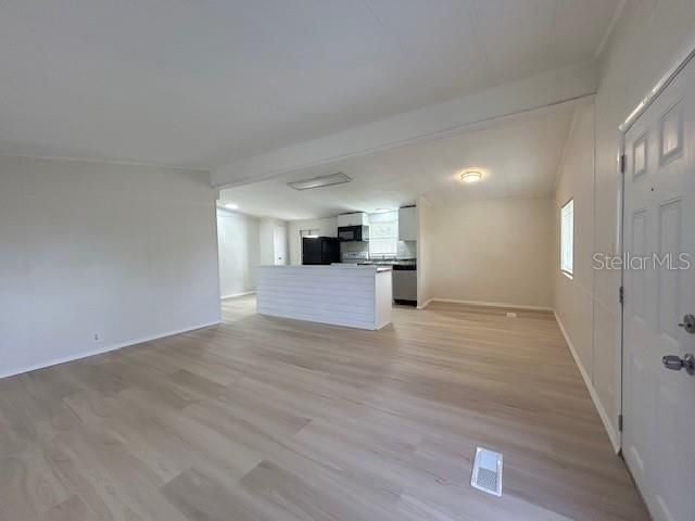 Active With Contract: $129,000 (2 beds, 2 baths, 920 Square Feet)