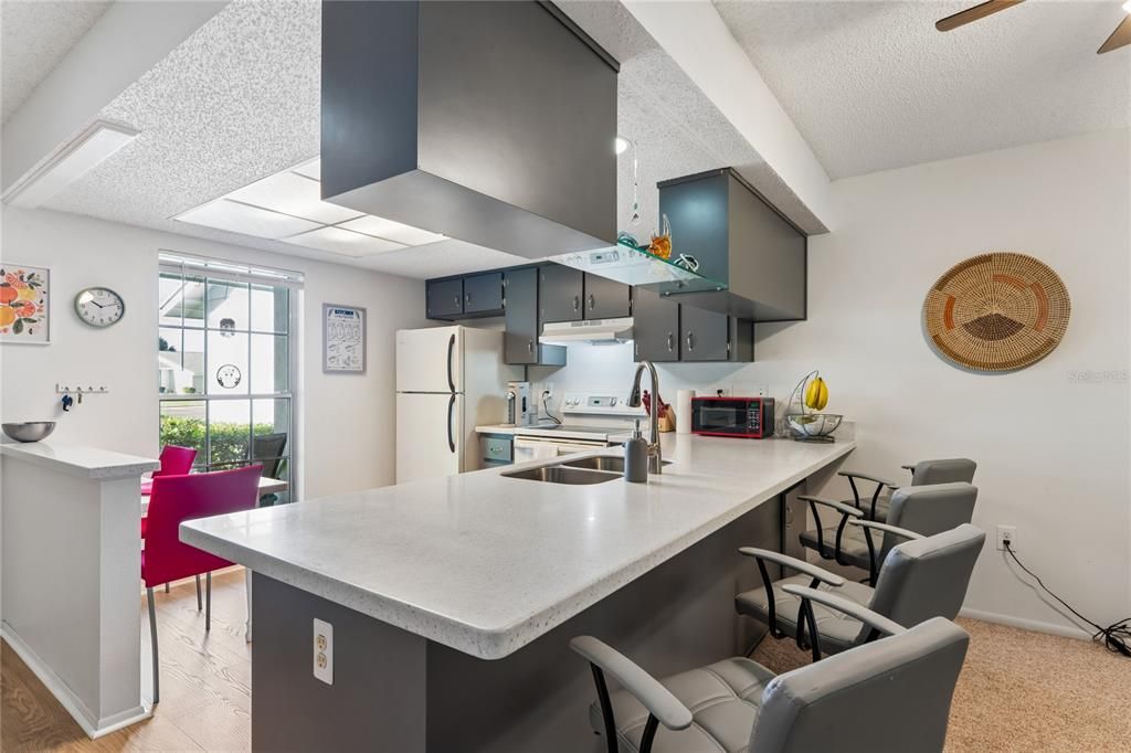 Activo con contrato: $134,000 (2 camas, 2 baños, 1029 Pies cuadrados)
