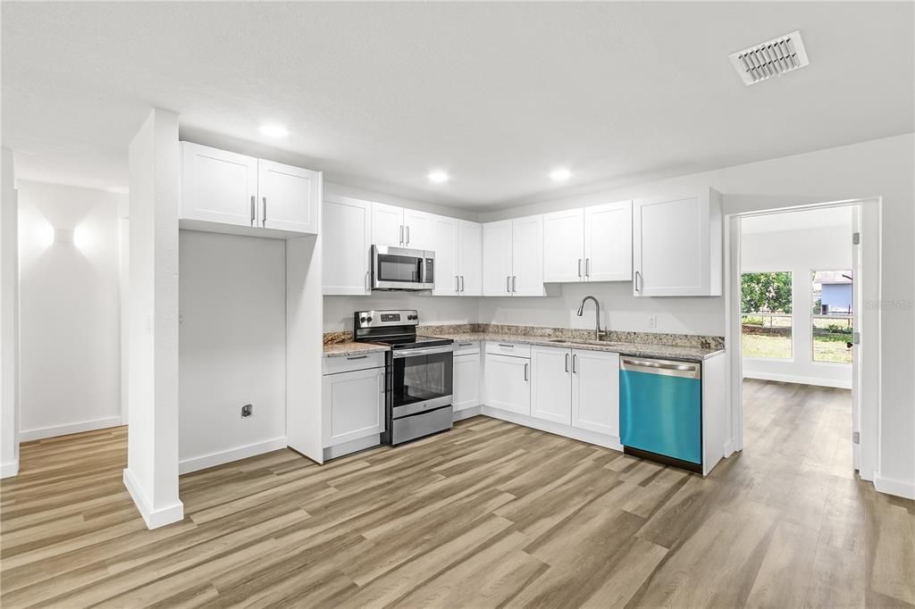 Active With Contract: $335,000 (4 beds, 2 baths, 1542 Square Feet)