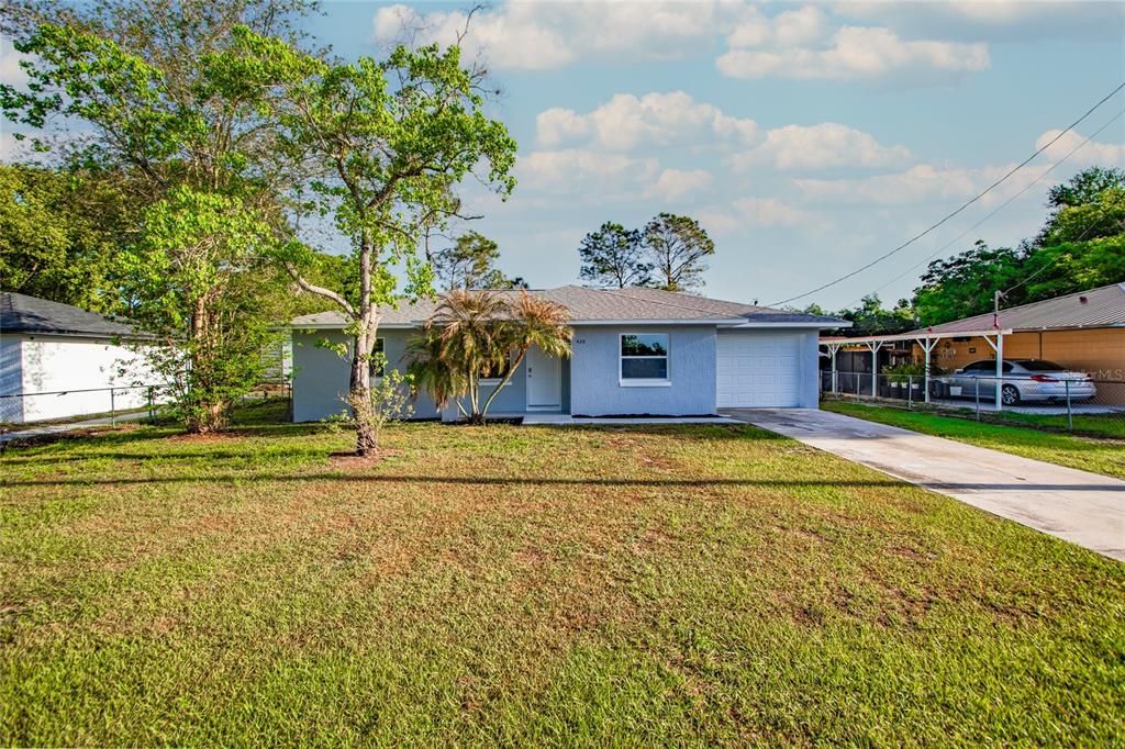 Active With Contract: $335,000 (4 beds, 2 baths, 1542 Square Feet)