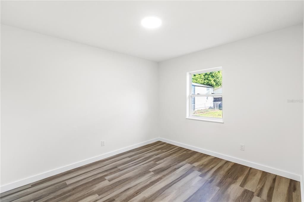 Active With Contract: $335,000 (4 beds, 2 baths, 1542 Square Feet)