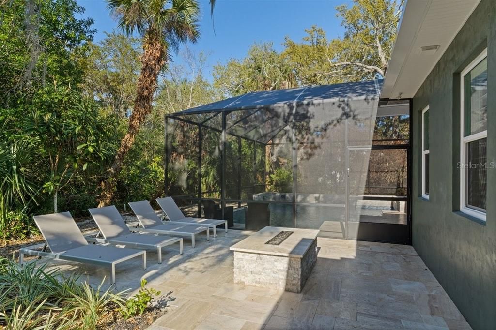 En Venta: $1,225,000 (3 camas, 2 baños, 2052 Pies cuadrados)