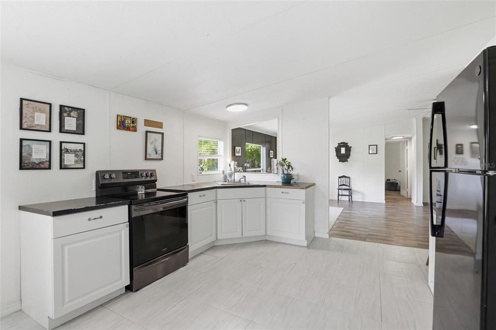 Activo con contrato: $229,900 (3 camas, 2 baños, 1620 Pies cuadrados)