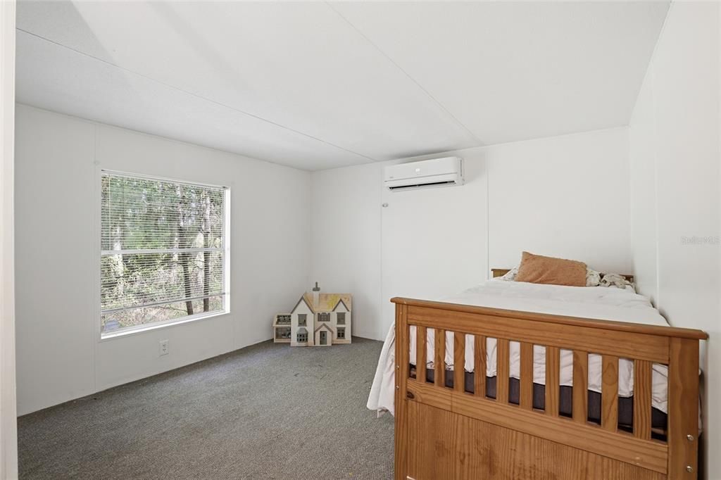 Activo con contrato: $229,900 (3 camas, 2 baños, 1620 Pies cuadrados)