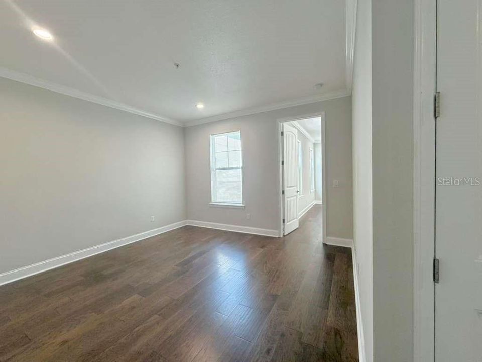 Active With Contract: $4,000 (3 beds, 2 baths, 1993 Square Feet)