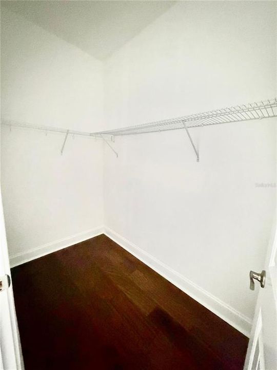 Active With Contract: $4,000 (3 beds, 2 baths, 1993 Square Feet)