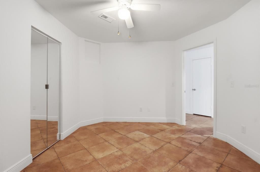 Active With Contract: $359,000 (3 beds, 3 baths, 2517 Square Feet)
