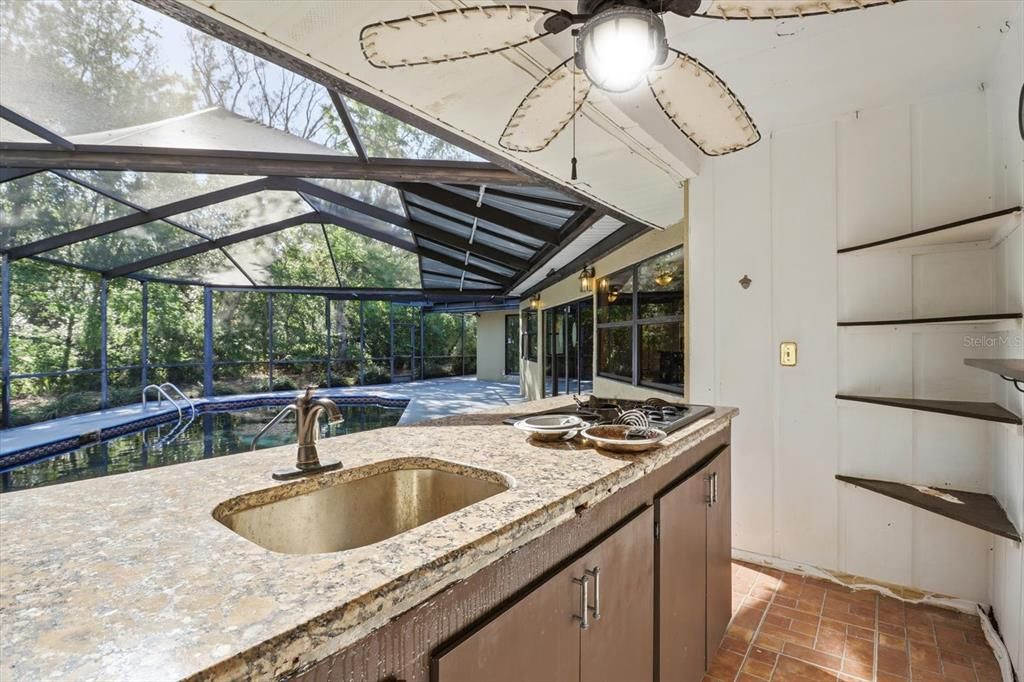 Active With Contract: $359,000 (3 beds, 3 baths, 2517 Square Feet)