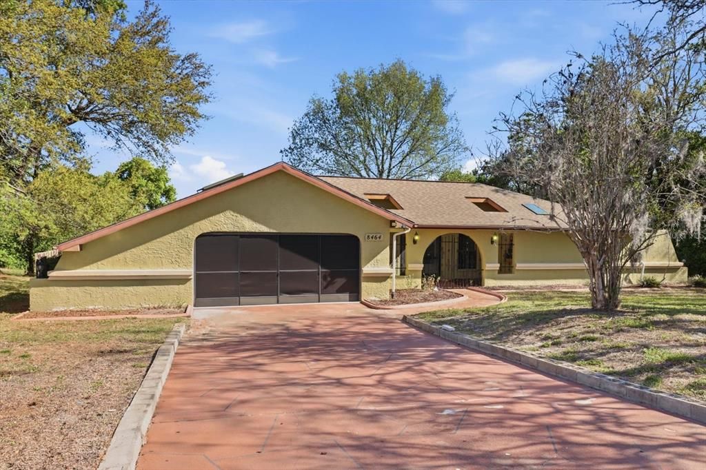 Active With Contract: $359,000 (3 beds, 3 baths, 2517 Square Feet)