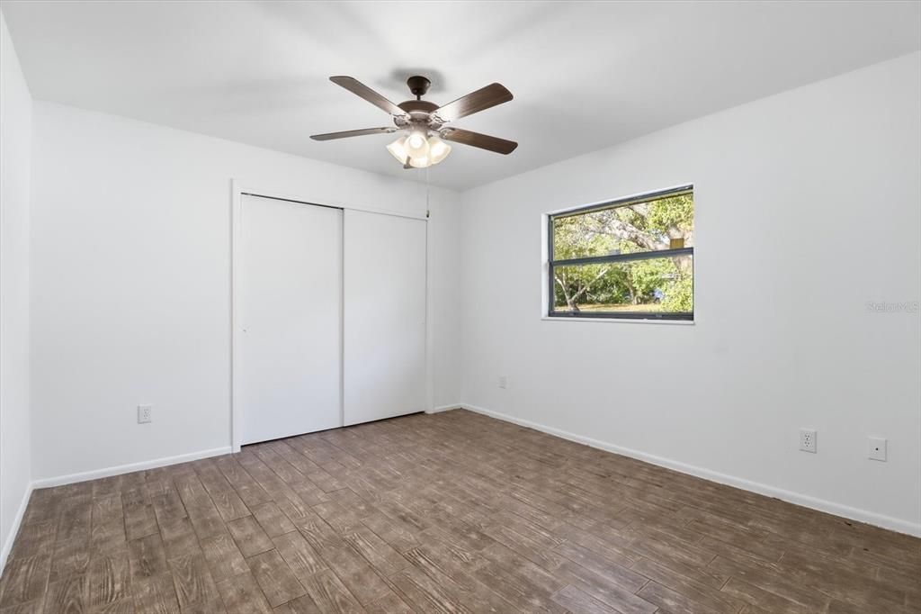 Active With Contract: $359,000 (3 beds, 3 baths, 2517 Square Feet)