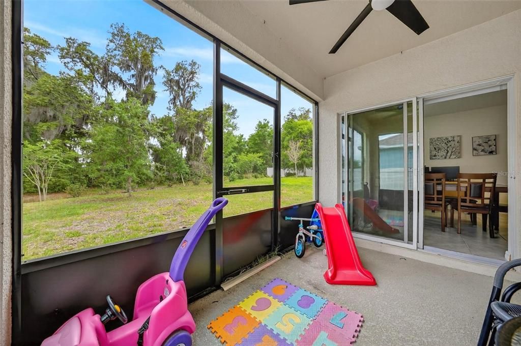 Activo con contrato: $300,000 (3 camas, 2 baños, 1706 Pies cuadrados)