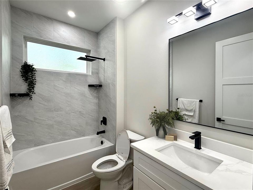 Active With Contract: $492,000 (3 beds, 2 baths, 1762 Square Feet)