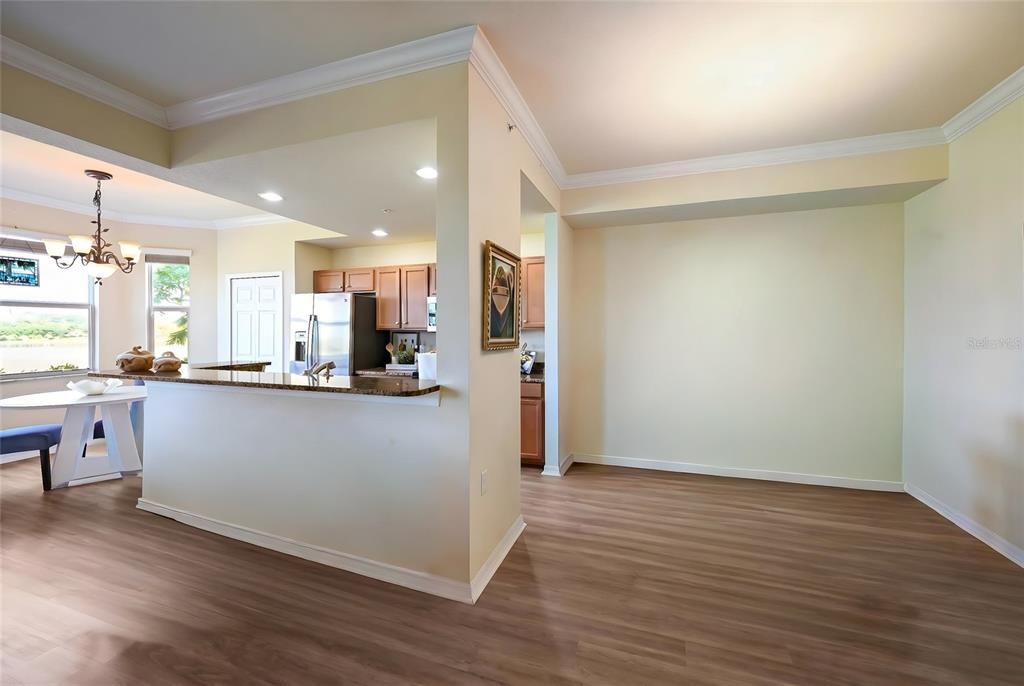 На продажу: $239,950 (2 спален, 2 ванн, 1156 Квадратных фут)