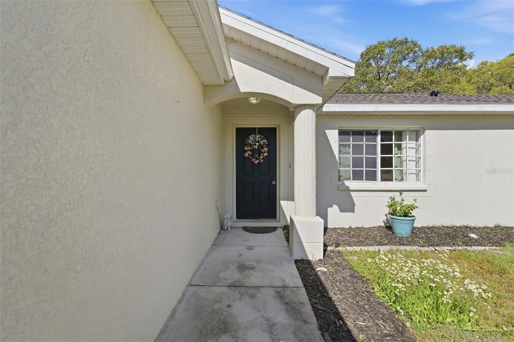 For Sale: $289,900 (3 beds, 2 baths, 1266 Square Feet)