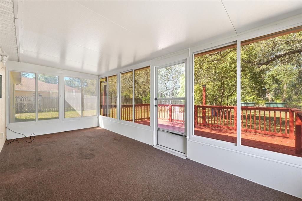 For Sale: $289,900 (3 beds, 2 baths, 1266 Square Feet)