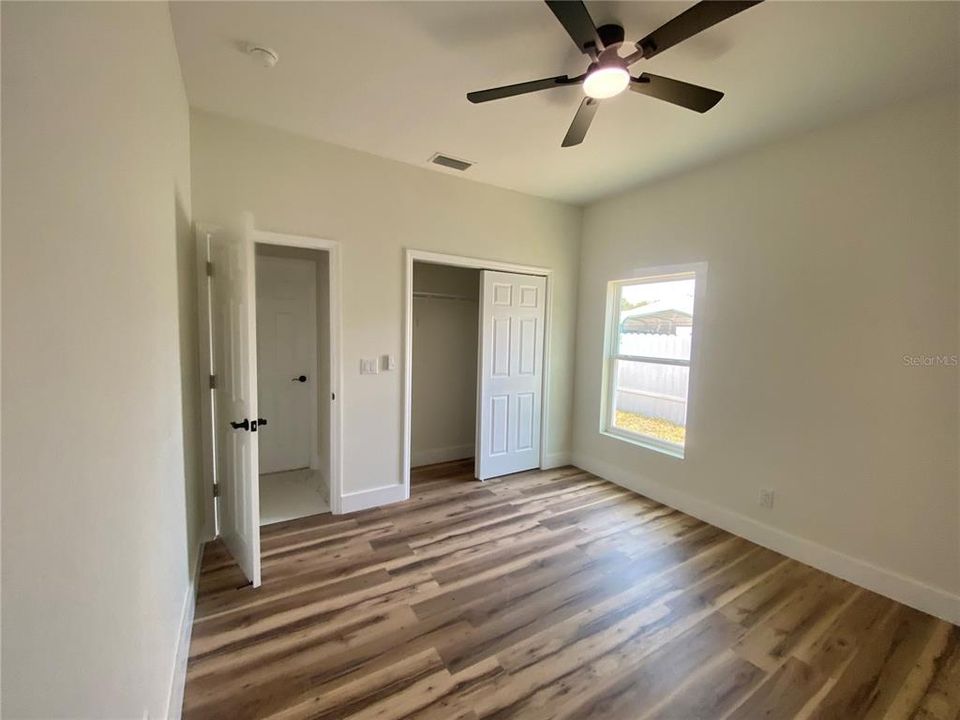 Activo con contrato: $319,000 (3 camas, 2 baños, 1839 Pies cuadrados)