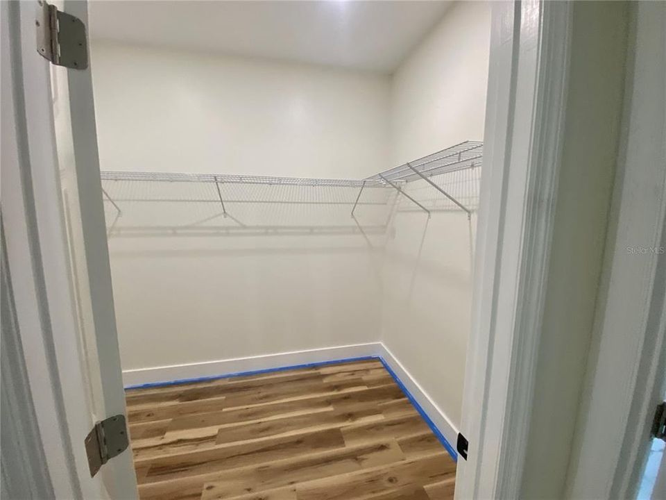 Activo con contrato: $319,000 (3 camas, 2 baños, 1839 Pies cuadrados)