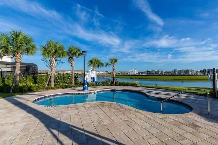 For Sale: $945,000 (8 beds, 5 baths, 4289 Square Feet)
