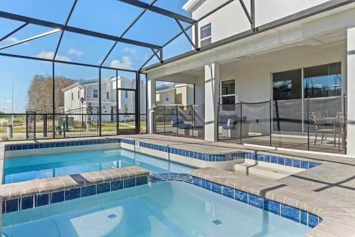 For Sale: $945,000 (8 beds, 5 baths, 4289 Square Feet)