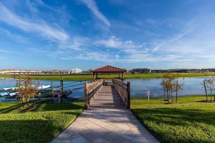For Sale: $945,000 (8 beds, 5 baths, 4289 Square Feet)