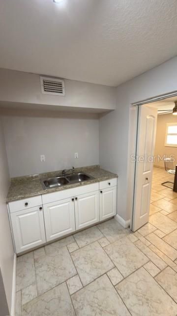 Active With Contract: $540,000 (4 beds, 2 baths, 2880 Square Feet)