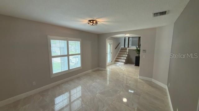 Active With Contract: $540,000 (4 beds, 2 baths, 2880 Square Feet)