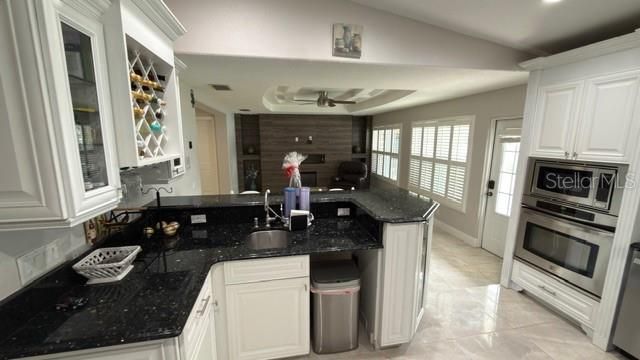 Active With Contract: $540,000 (4 beds, 2 baths, 2880 Square Feet)