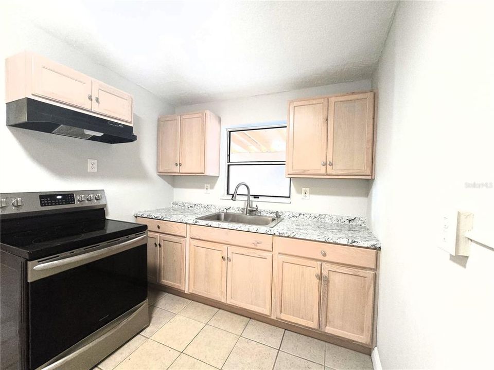 En Renta: $1,495 (4 camas, 1 baños, 900 Pies cuadrados)