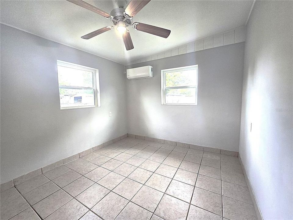 En Renta: $1,495 (4 camas, 1 baños, 900 Pies cuadrados)