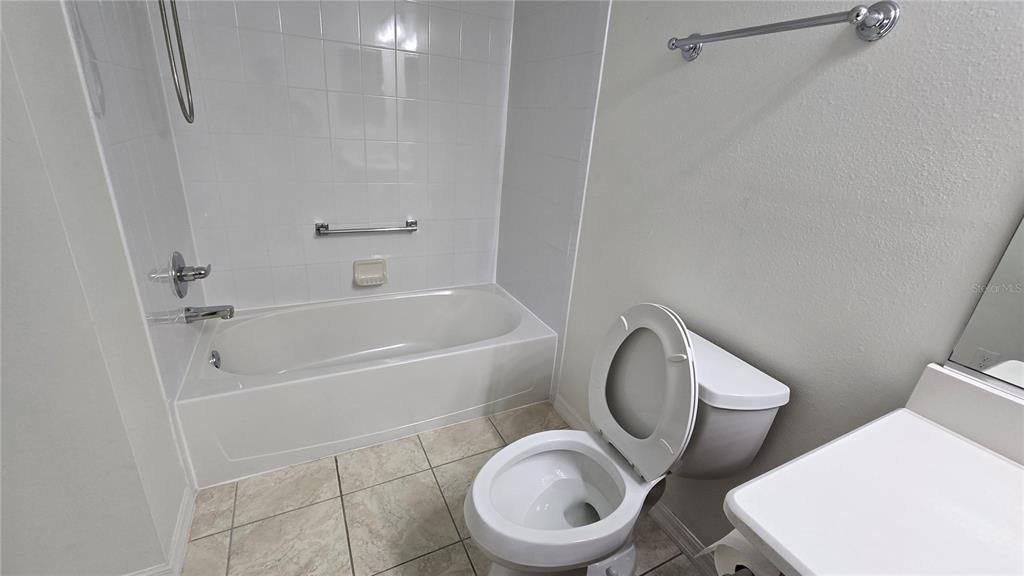 В аренду: $1,995 (3 спален, 2 ванн, 1685 Квадратных фут)